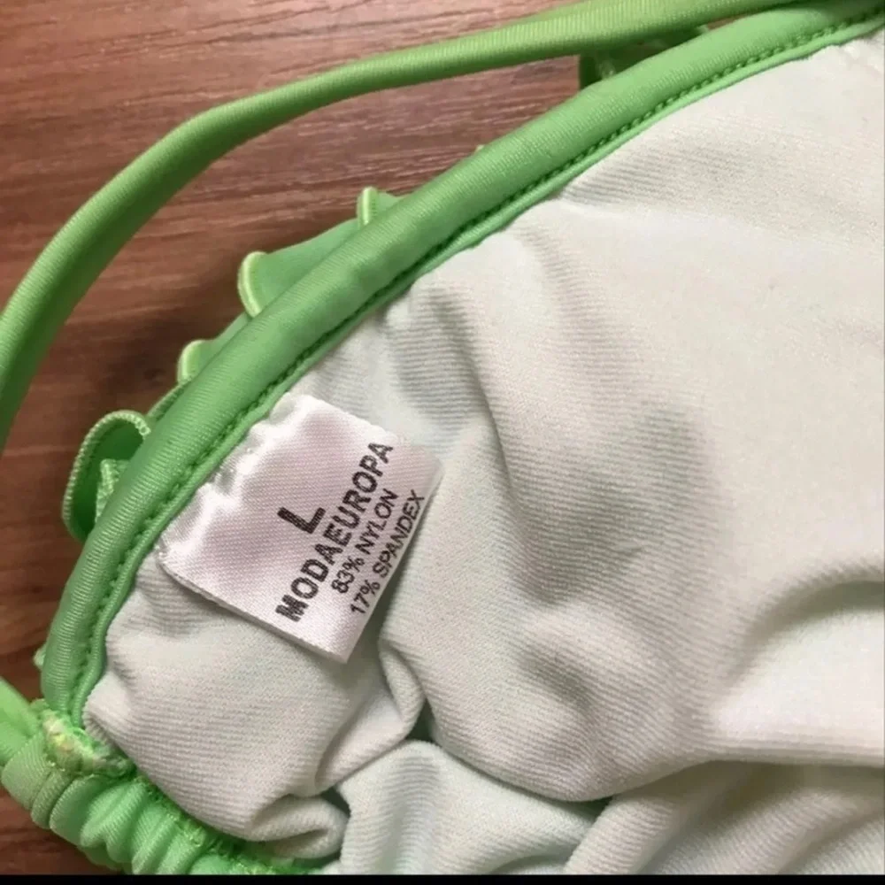 European design bikini Women's Lime green, ruffled accent size large - Picture 3 of 4